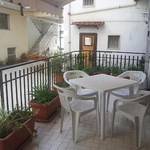 Al Narciso House By Franco E Lia Catane